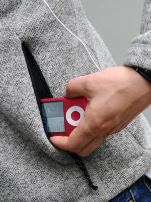 MP3-Player / Wer sich einen MP3-Spieler kaufen will, überlegt am besten vorher, wofür und in welchen Lebenslagen er ihn verwenden will. (Bild: Wentker/dpa/tmn)