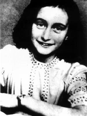 Anne Frank / F&uuml;r Anne Frank (undatiertes Archivfoto) gibt es nun einen offiziellen Kanal bei YouTube. (Bild: dpa)