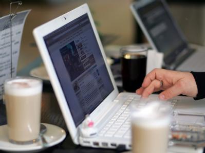 Netzwerke im Internet / Wer sein Profil in einem Netzwerk gel&ouml;scht haben m&ouml;chte, kann dies meistens ohne Probleme beim Anbieter anfordern. (Bild: dpa)