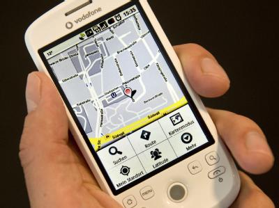 Mobiles Netz / Wer mit dem Handy h&auml;ufig ins Netz geht, muss mehr zahlen - dieser Trend zeichnet sich immer st&auml;rker ab. (Bild: dpa/tmn)
