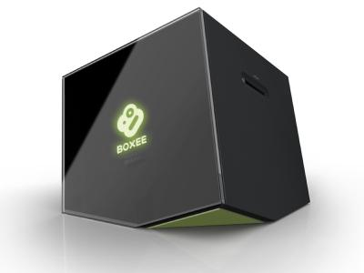 Neuer Netzwerkplayer von D-Link / Der Würfel ist gefallen - und auf der Kippe liegengeblieben: D-Links neuer Netzwerkplayer Boxee Box ist ein Hingucker. (Bild: D-Link/dpa/tmn)