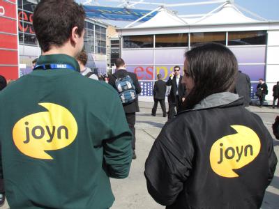 Joyn / Werbung f&uuml;r den SMS-Nachfolger:&nbsp;Auf dem Mobile World Congress in Barcelona wurde der neue Nachrichtenstandard Joyn vorgestellt, der nicht nur Texte umfasst. Foto:&nbsp;Dirk Averesch